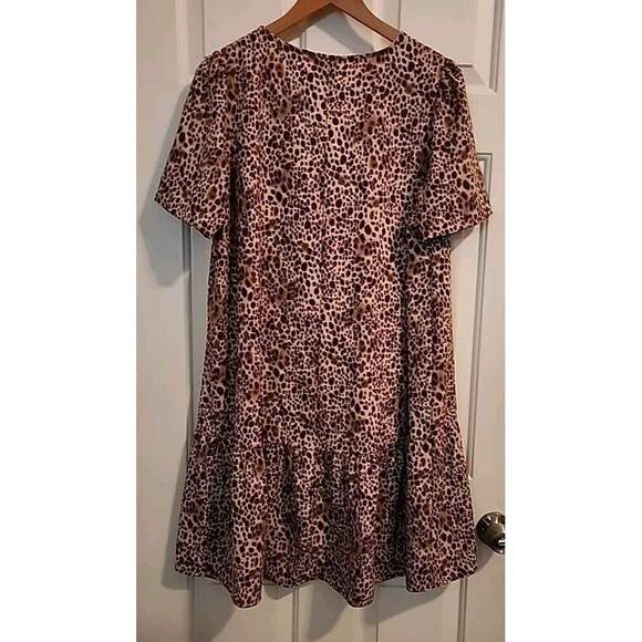 A New Day Animal Print Dress Large Midi V-Neck Pleated Flowy - Picture 2 of 8